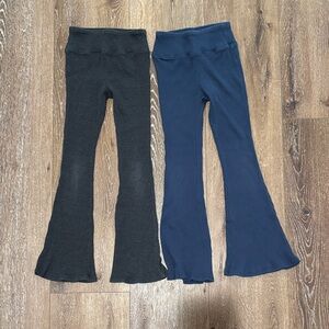 SO Kids Flared Leggings in Black and Blue